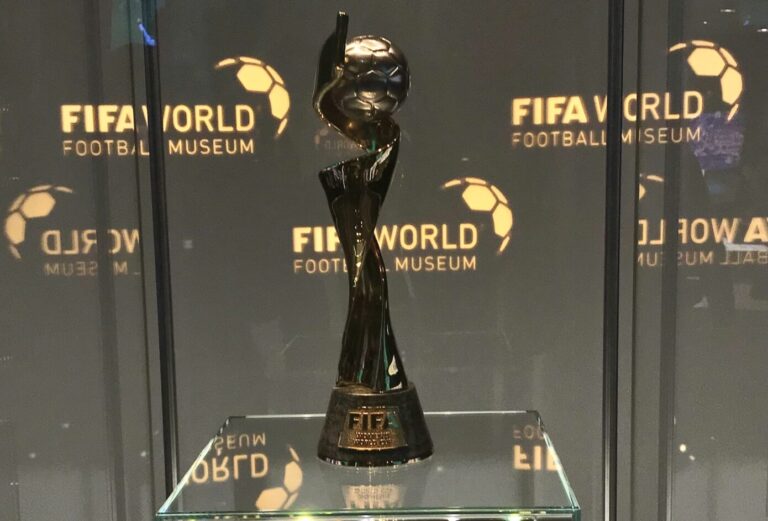 FIFA_Women_World_Cup_Trophy_(Ank_Kumar,_Infosys_Limited)_01