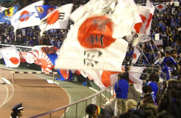 Japan_national_football_team_fans_with_rising_sun_flag
