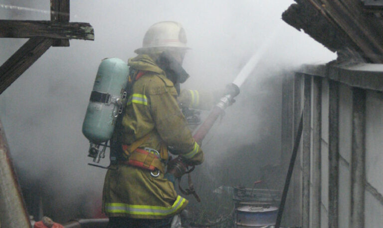 Japanese_firefighter