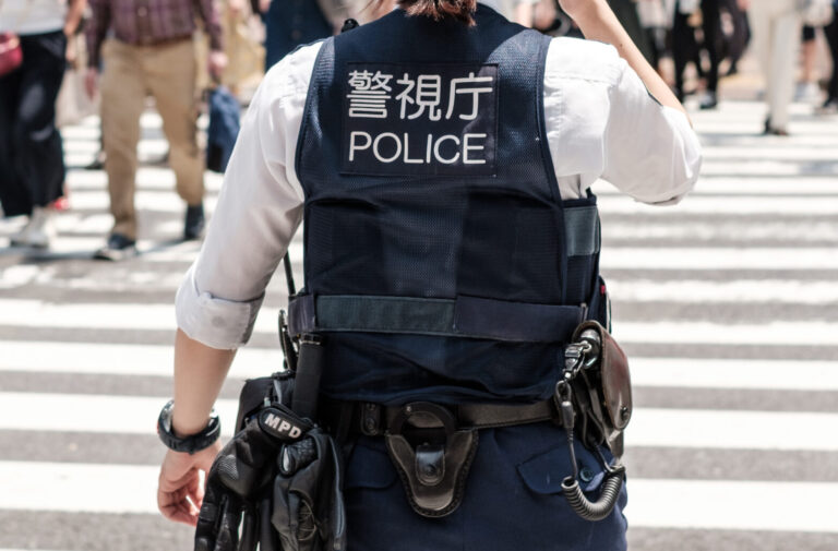 女子警察官_(40577746090)