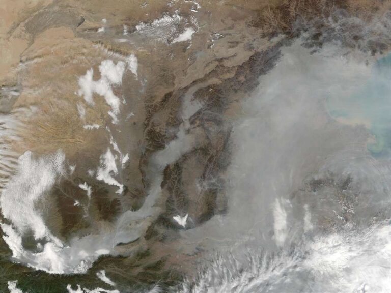 pollution-over-yellow-river-valley-china-image-of-the-day-937508-1024
