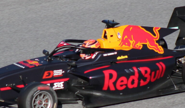 FIA_F3_Austria_2019_Nr._14_Tsunoda