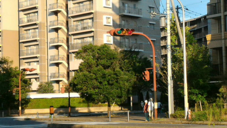Traffic_Light_in_Chiba,_Japan_in_Aug_2016