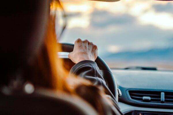Japão revê regras para conversão de carteiras de motorista estrangeiras