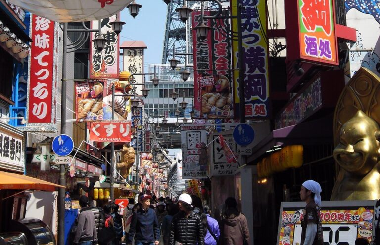 osaka-997318_1280