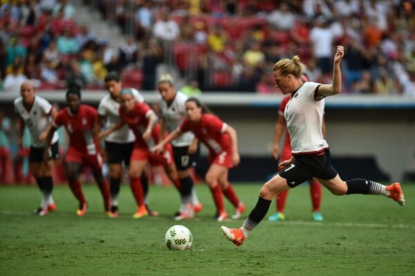 Futebol feminino terá mais seleções que o masculino nas Olimpíadas de 2028