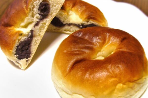 Pão de novela vira sucesso em padaria de Chiba e atrai multidões todos os dias