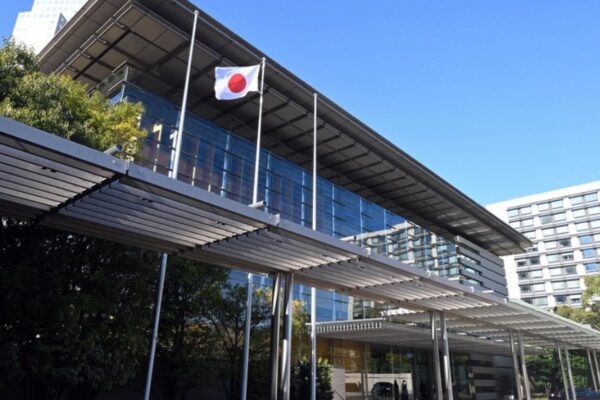 Derrota histórica do governo em Tóquio acende alerta para eleição nacional no Japão