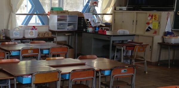 80% dos professores de japonês para estrangeiros são voluntários, revela pesquisa nacional