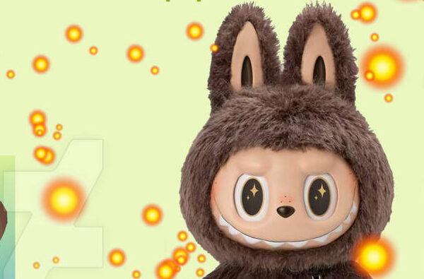 Boneco Labubu é vendido por mais de 1 milhão de yuans e bate recorde em leilão na China