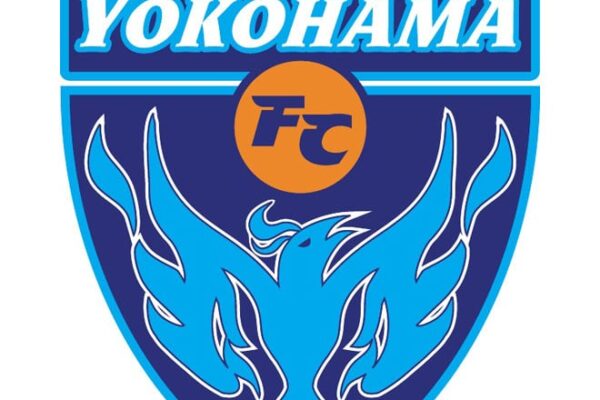 Yokohama FC vende arroz cultivado por jogadores para financiar formação de atletas