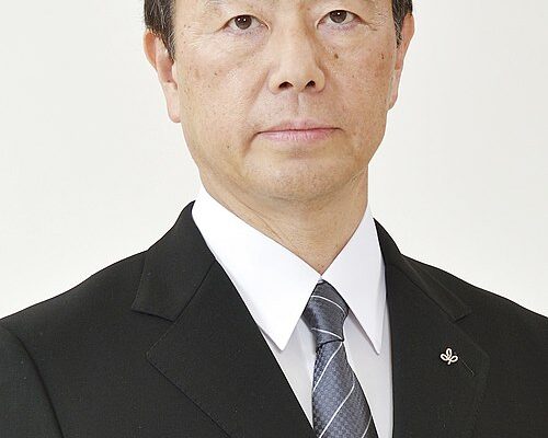 Governador de Miyagi admite uso de cartão pessoal para pagar viagens oficiais e acumular pontos