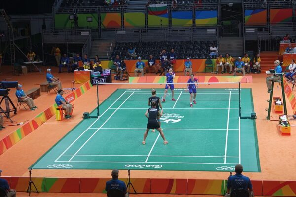 Dupla japonesa do badminton se separa após Mundial de Paris