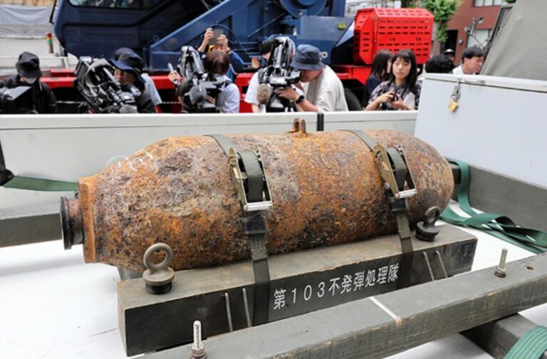 Bomba em Nagoya -02