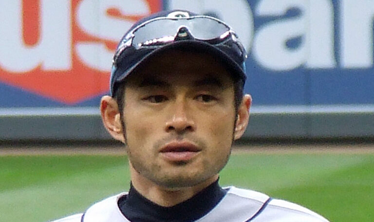 Ichiro_Suzuki_(51007034081)_(cropped)