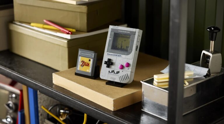 LEGO Game Boy - 01