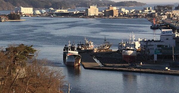 Japão suspende últimos alertas de tsunami após forte terremoto próximo à Rússia