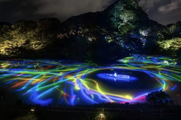 TeamLab celebra 11 anos da mostra “A Floresta Onde os Deuses Vivem” com novas obras no jardim centenário Mifuneyama Rakuen