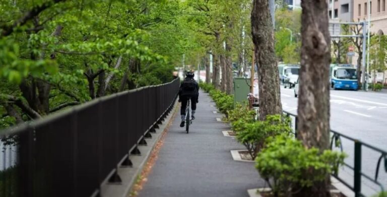 multa azul para ciclistas no Japão - 01
