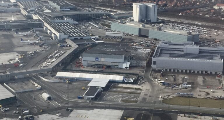 Aerial_view_of_Copenhagen_Airport(Kastrup)_(CPH_IATA),_Copenhagen,_Denmark_(Ank_Kumar,_Infosys_Limited)_02