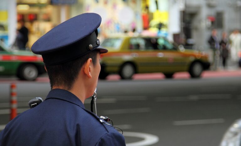 Policeman_at_Tokyo