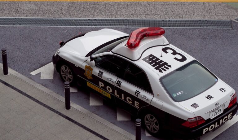 黒 3