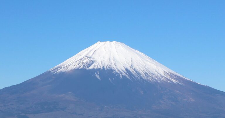 View_of_Mount_Fuji_from_Ōwakudani_20211202