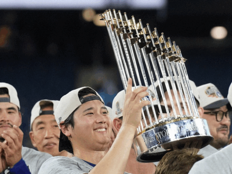 Shohei Ohtani - Los Angeles Dodgers - Champions MLB 2025