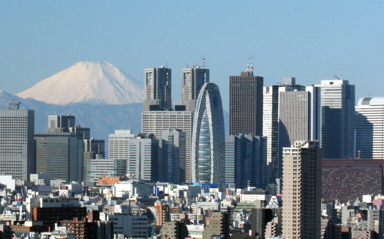 Skyscrapers_of_Shinjuku_2009_January