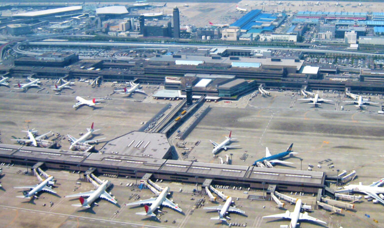 Narita_International_Air_Port_(cropped)