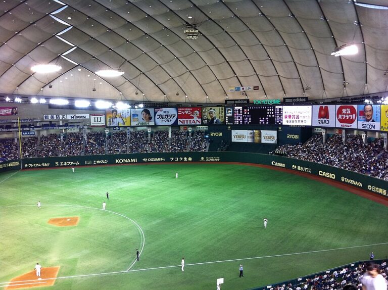 Interior_of_Tokyo_Dome