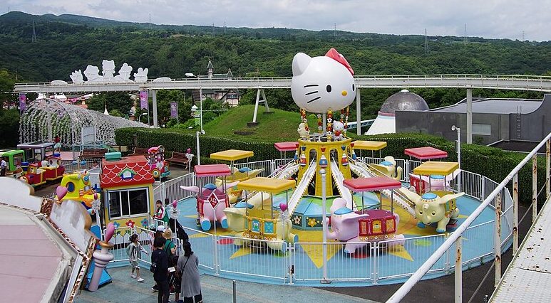 Parque da Hello Kitty celebra 35 anos com festa e fãs no Japão