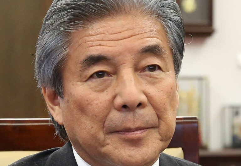Hirofumi_Nakasone_Senate_of_Poland_2016_01