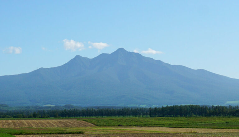 140828_Mount_Shari_Hokkaido_Japan01b6s3