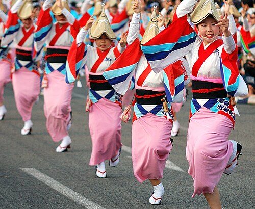 Awa-odori_2008_Tokushima_03