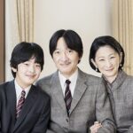 Crown_Prince_Fumihito_and_Crown_Princess_Kiko_with_their_family_20201130