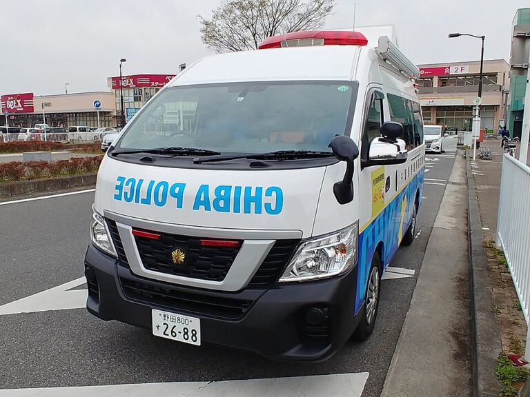 千葉県警_移動交番車